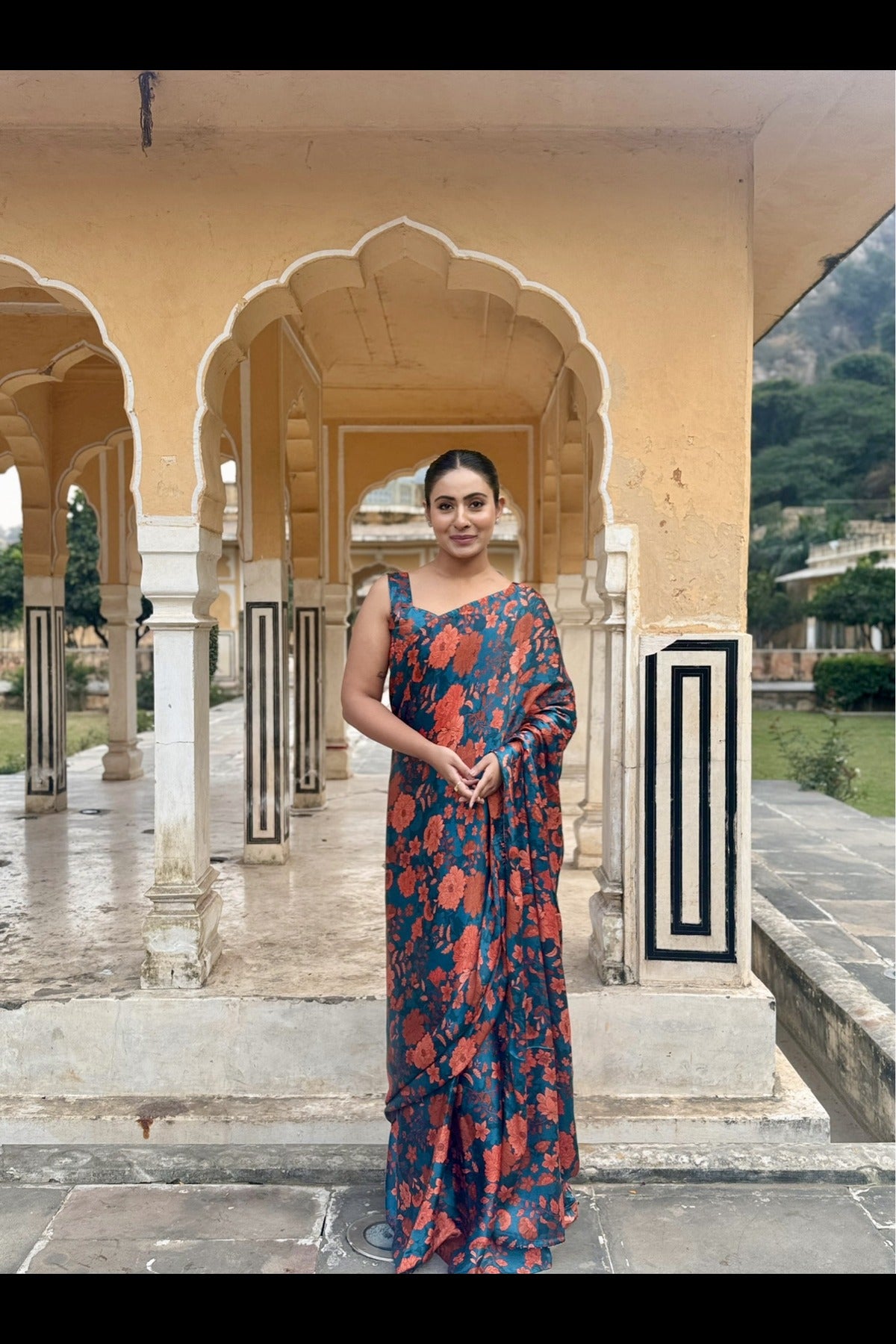 Rustbed Saree and Blouse (Set of 2)